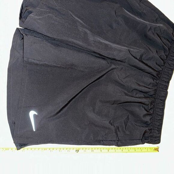 Nike Dri-Fit Men’s Lightweight Shorts Solid Black Size Large EUC - Picture 2 of 10